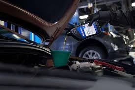 8-QUART ACDELCO SN PLUS SYNTHETIC BLEND OIL CHANGE AND TIRE ROTATION